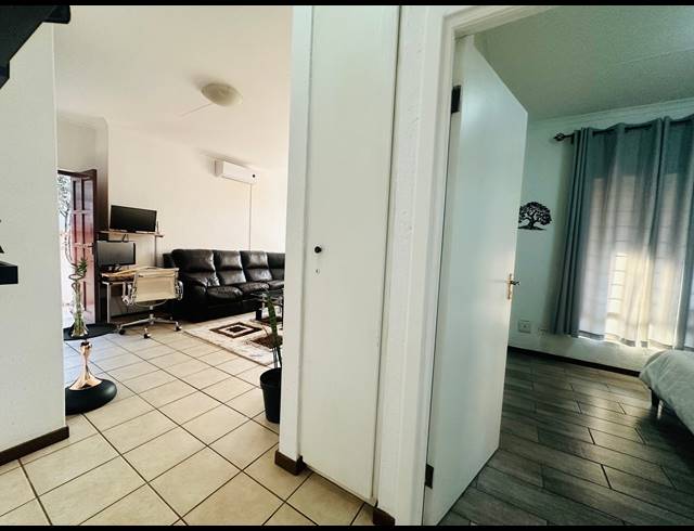 2 BEDROOM TOWNHOUSE TO LET IN BROADACRES